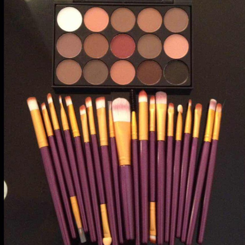 NWT20pcs Makeup Brushes+15Colors Eyeshadow Palette